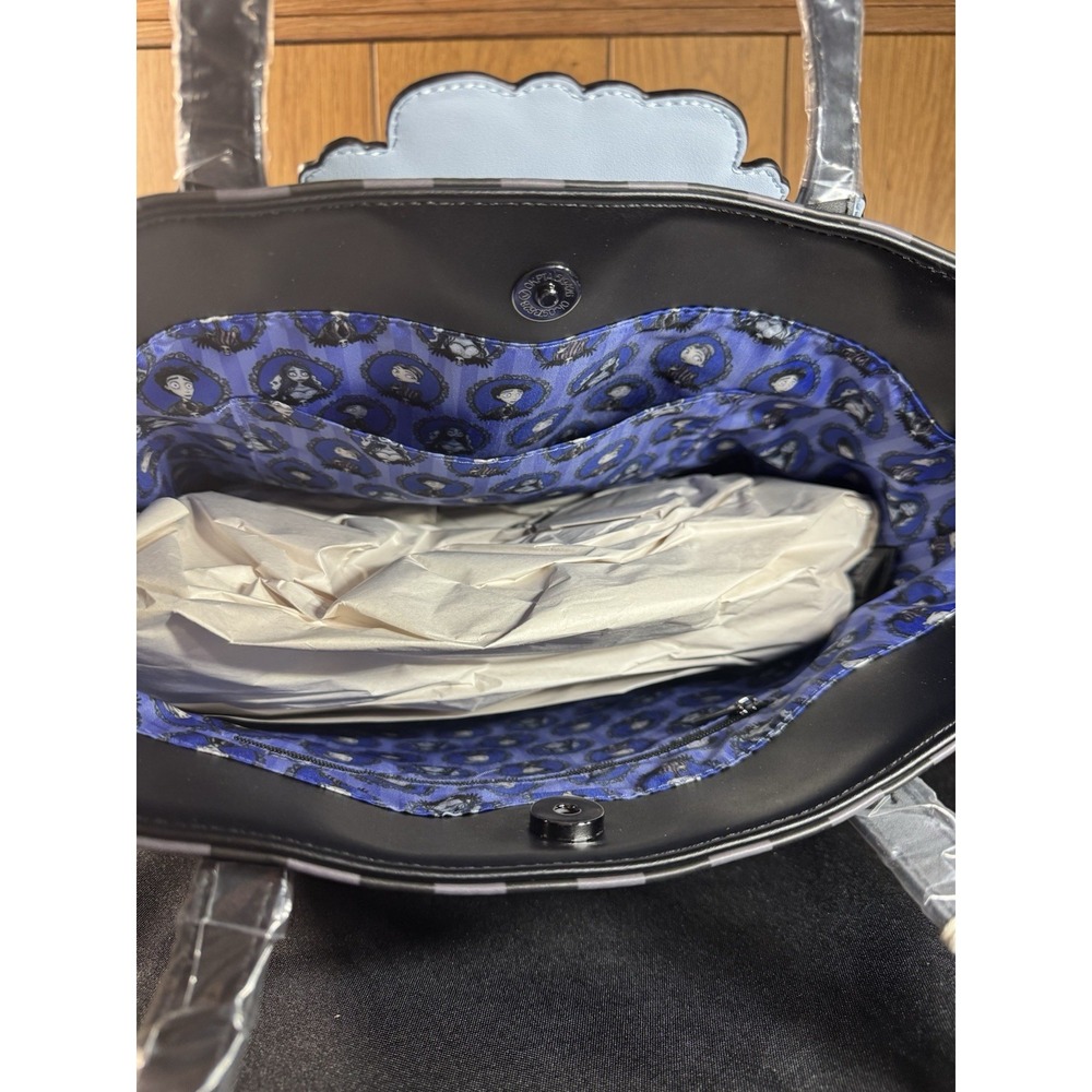 Loungefly Corpse Bride Victor & Emily Tote Bag Large NWT - Picture 4 of 7